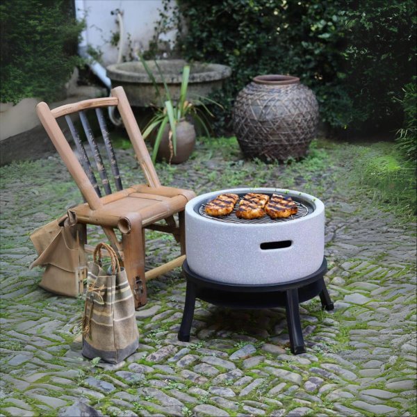 HOOZ Feuerschale aus Kunststein in Granit Optik - 2 in 1 Grill &amp; Feuerkorb f&uuml;r den Garten - mit Grillrost und Funkenschutzgitter - Holzkohlegrill Feuerstelle Holzgrill Camping Grill Gartenkamin